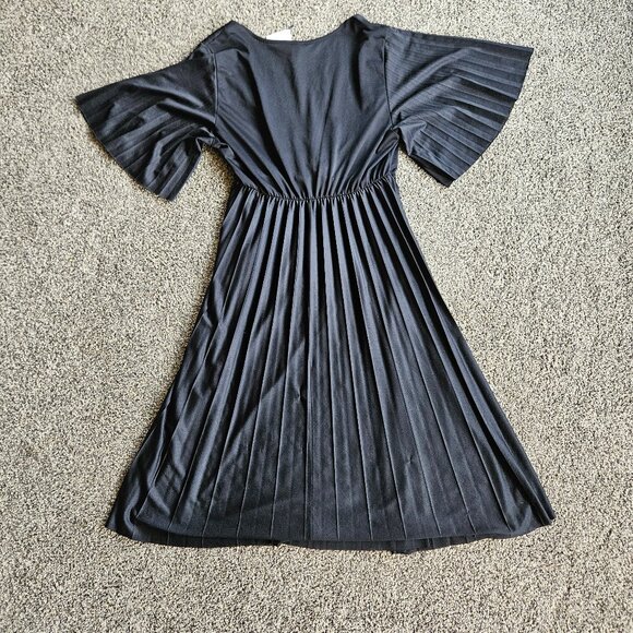 Asos Curve Women's plus size Black Dress - Picture 4 of 5